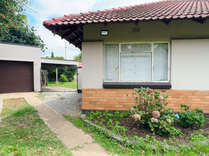 Sturdy home in Three Rivers - Photo 5