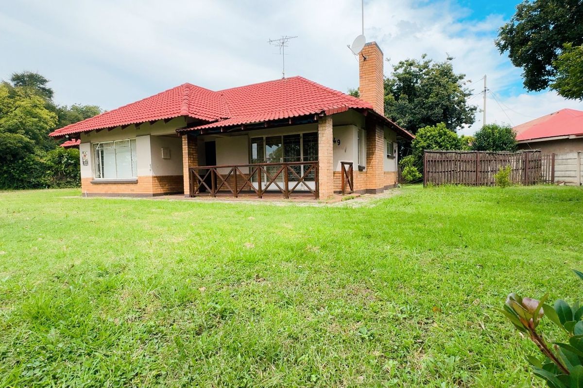 Sturdy home in Three Rivers - Photo 2