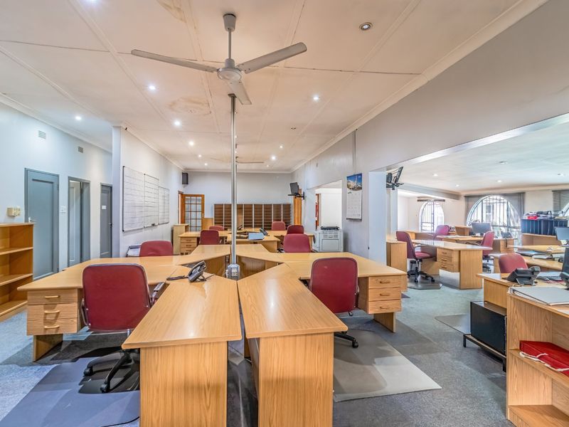 Prime Commercial Opportunity in the Heart of Bedfordview - Photo 4