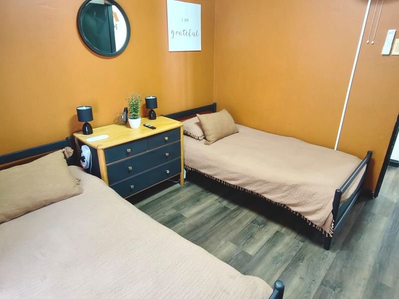 Stylish Turnkey Home in Secure Waterfront Estate - Photo 8