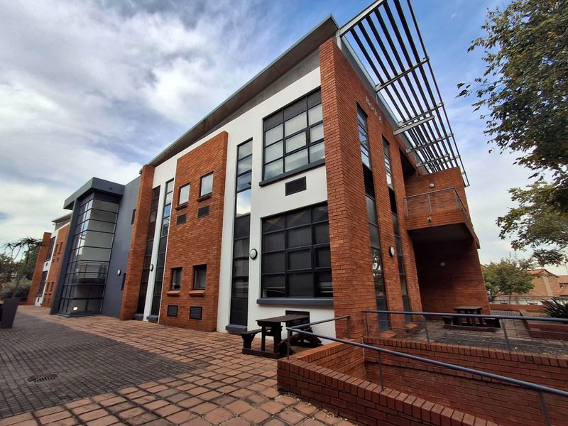 Hot Special on Offices at Eco Park – Limited Time Only! - Photo 9