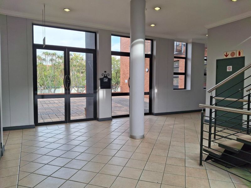 Hot Special on Offices at Eco Park – Limited Time Only! - Photo 4