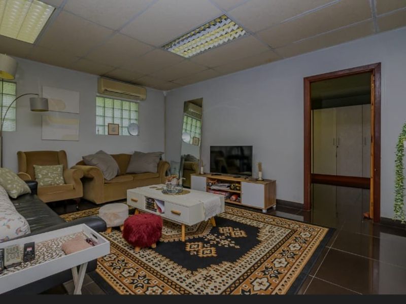 3 Bedrooms, 1.5 Bathrooms Townhouse To Let In Reservoir Hills, Durban - Photo 3