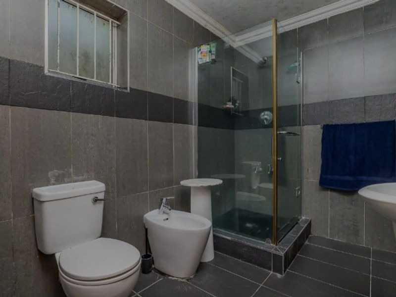 3 Bedrooms, 1.5 Bathrooms Townhouse To Let In Reservoir Hills, Durban - Photo 9