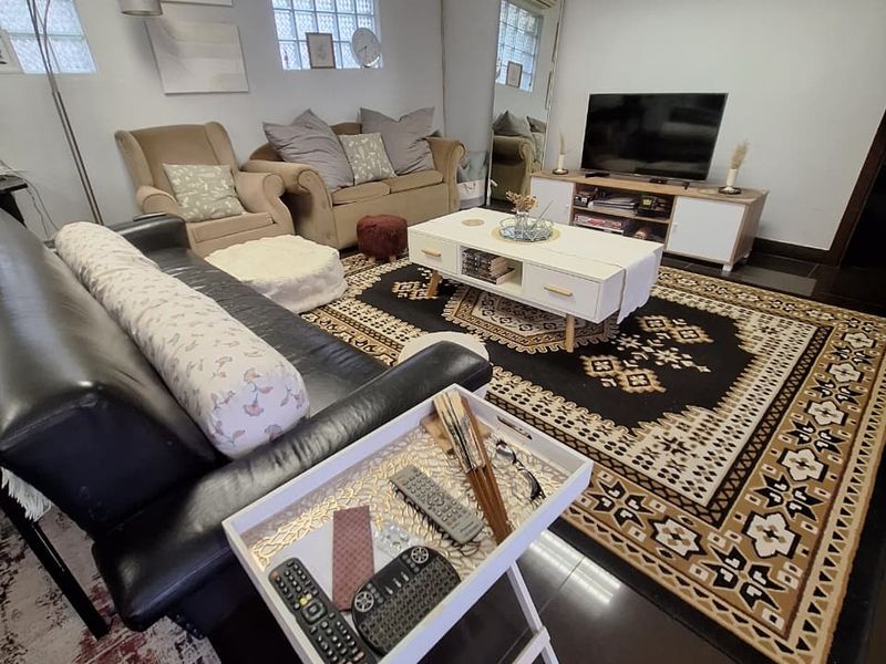 3 Bedrooms, 1.5 Bathrooms Townhouse To Let In Reservoir Hills, Durban - Photo 5