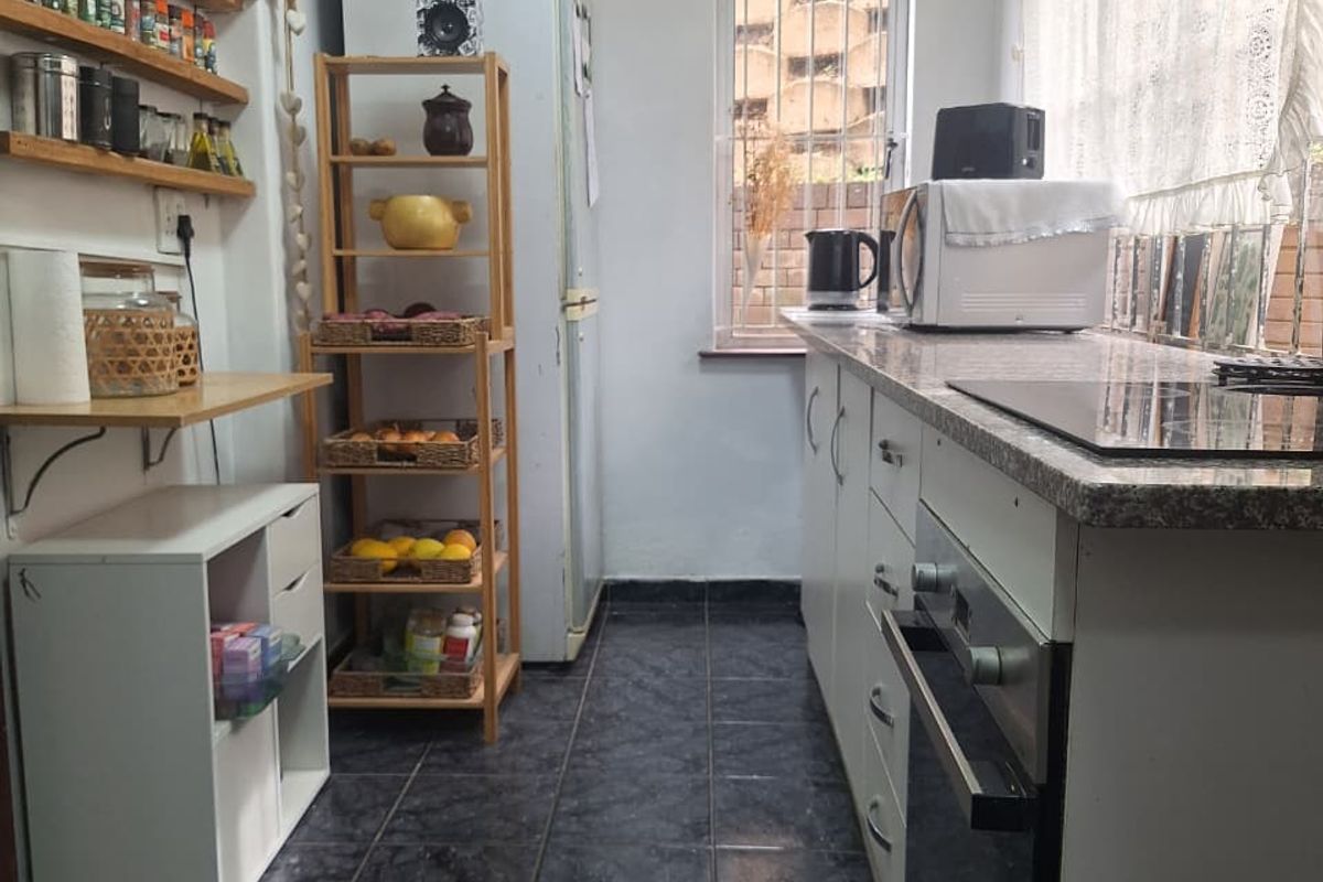 3 Bedrooms, 1.5 Bathrooms Townhouse To Let In Reservoir Hills, Durban - Photo 3