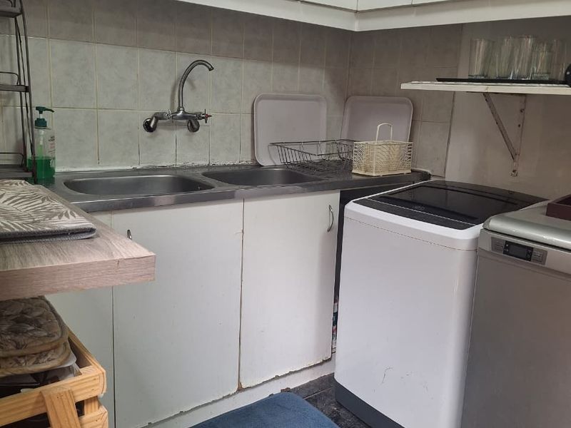 3 Bedrooms, 1.5 Bathrooms Townhouse To Let In Reservoir Hills, Durban - Photo 4