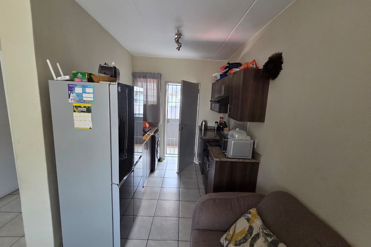 2 Bedrooms, 1 Bathroom Apartment For Sale In Bridge City, Kwamashu - Photo 2