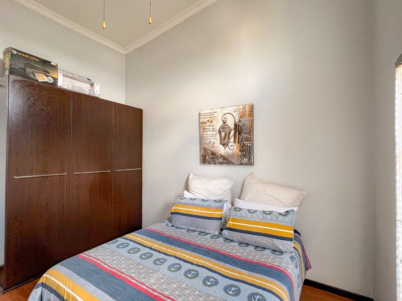 Spacious 3 Bedroom Penthouse in Solheim Germiston - Photo 5