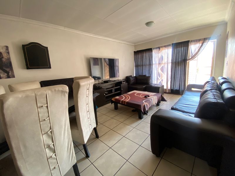 Ideally located 2 bedroom apartment - Photo 4