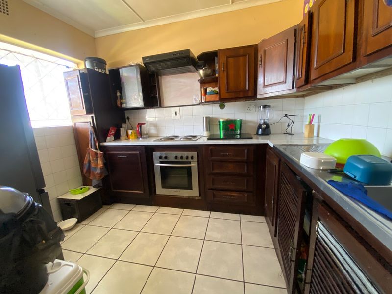 Ideally located 2 bedroom apartment - Photo 3
