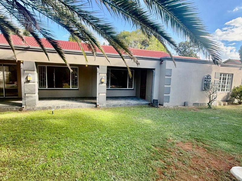 Perfect family home in La Hoff  - Photo 2