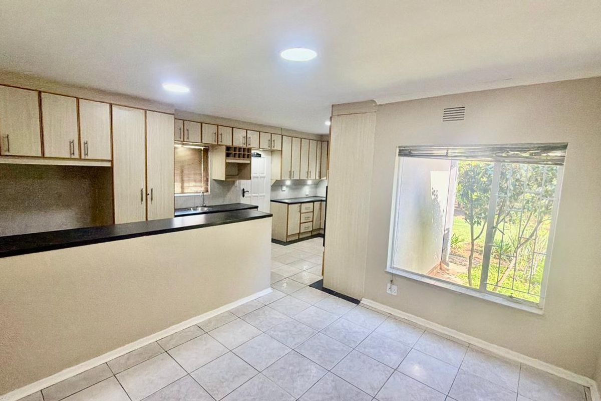 Perfect family home in La Hoff  - Photo 4