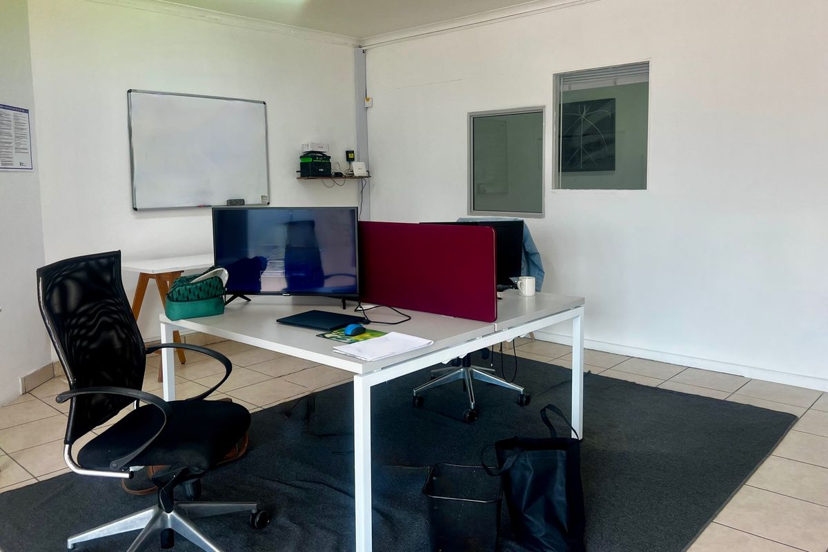 PRIME INVESTMENT OPPORTUNITY - SECURE UNIT WITH IMMEDIATE RENTAL INCOME - Photo 3