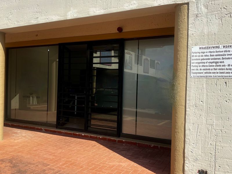 PRIME INVESTMENT OPPORTUNITY - SECURE UNIT WITH IMMEDIATE RENTAL INCOME - Photo 2