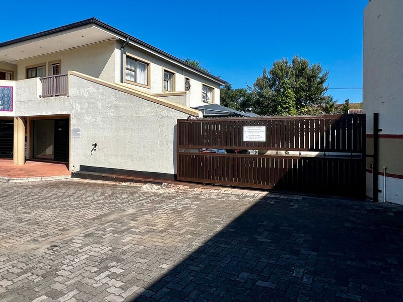 PRIME INVESTMENT OPPORTUNITY - SECURE UNIT WITH IMMEDIATE RENTAL INCOME - Photo 1