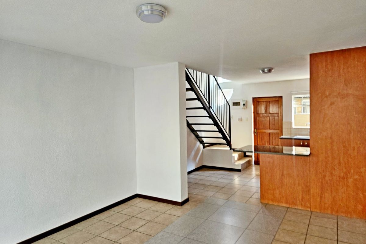 Stunning 2-Bedroom Duplex for Sale in Birchleigh - Photo 3