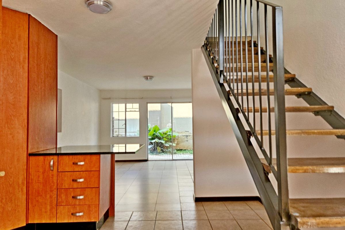 Stunning 2-Bedroom Duplex for Sale in Birchleigh - Photo 5