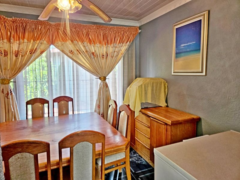 Stunning 4-Bedroom Family Home for Sale in Norkem Park - Photo 10