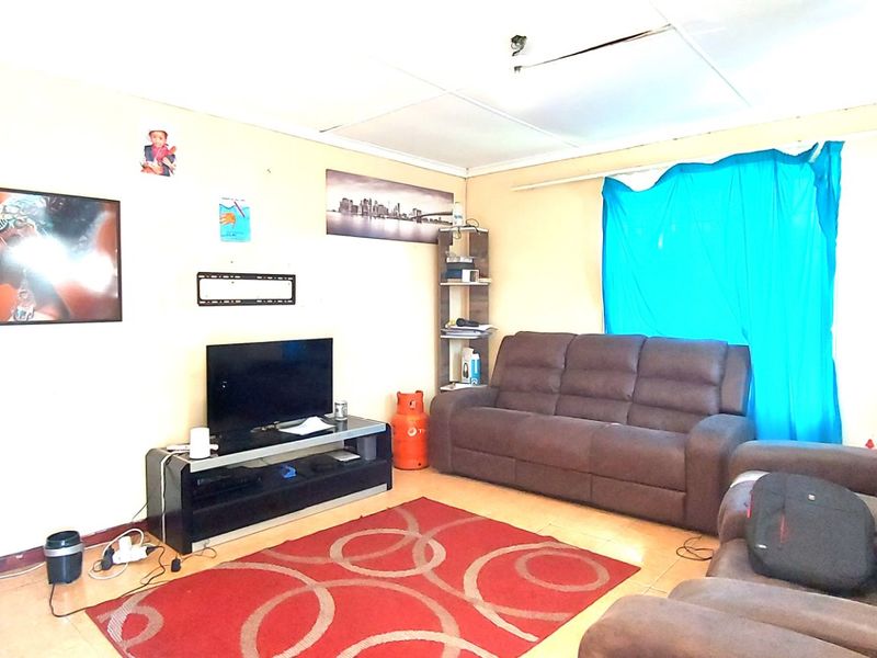 Investment Opportunity – Value, Space & Income Potential - Photo 6