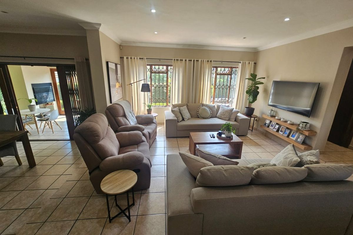 PRIME LOCATION, A DREAM TO COME TRUE!! - Photo 4