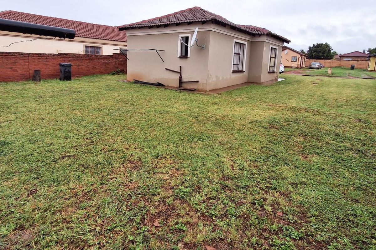 A 3 Bedroom House for Sale in The Orchards - Photo 4