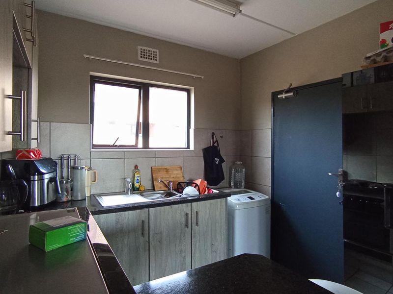 2 bedroom, 1 bathroom Apartment on the 1st FLOOR in La Montagne   - Photo 5