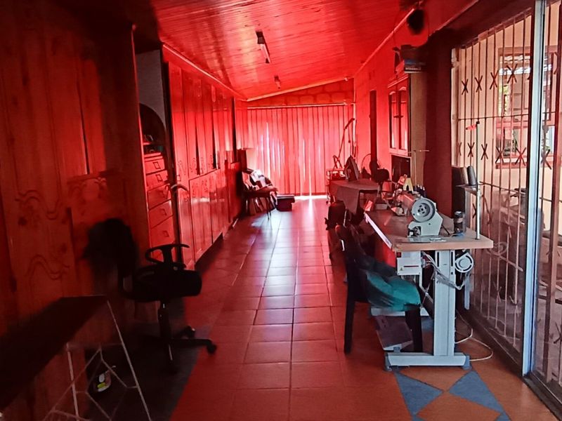 Three bedroom house with borehole and two flats for sale  - Photo 9