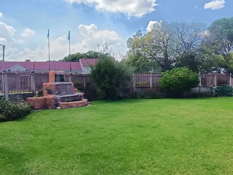 Three bedroom house with borehole and two flats for sale  - Photo 6