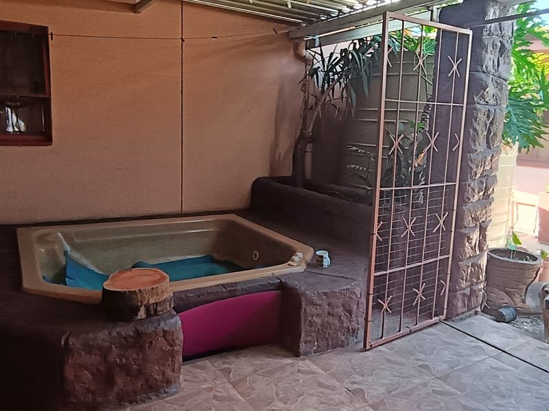 Three bedroom house with borehole and two flats for sale  - Photo 3