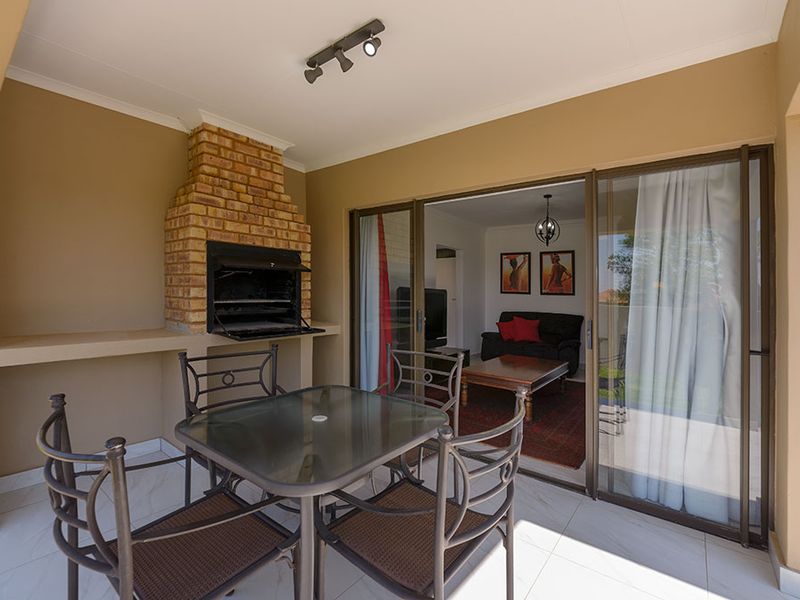 Brand-New 3 Bedroom 2 Bathroom Full Title Family Home for Sale in Rayton - Photo 3