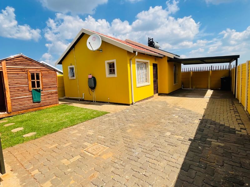 THIS BEAUTIFUL AND NEAT TWO BEDROOM HOUSE FOR SALE AT SKY CITY  - Photo 7