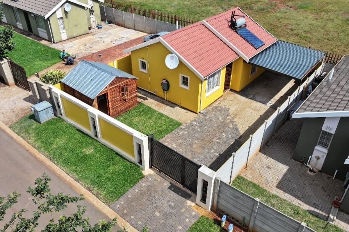 THIS BEAUTIFUL AND NEAT TWO BEDROOM HOUSE FOR SALE AT SKY CITY  - Photo 3