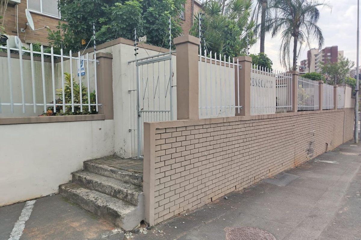 SECURE SOUGHT AFTER COMPLEX - Photo 3