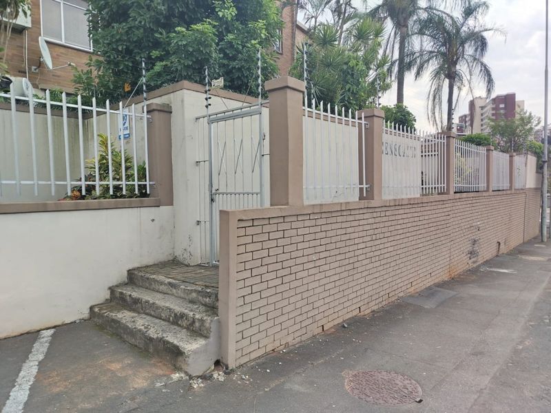 SECURE SOUGHT AFTER COMPLEX - Photo 3