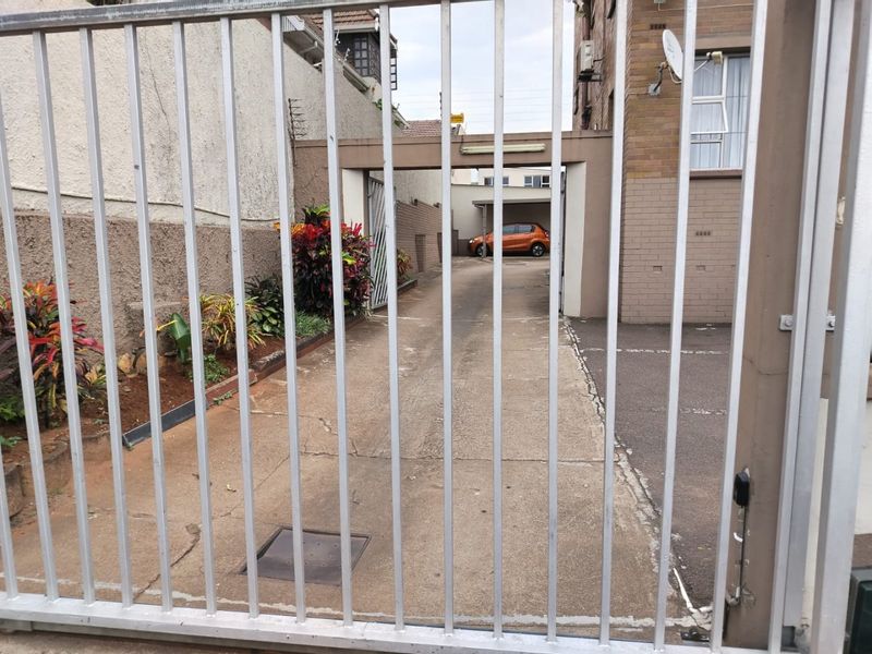 SECURE SOUGHT AFTER COMPLEX - Photo 4