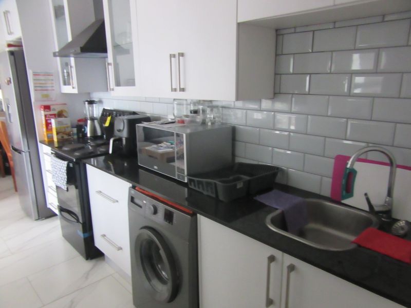 Coastal Flat with Large Terrace and Modern Kitchen - Photo 2