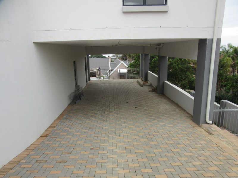 Coastal Flat with Large Terrace and Modern Kitchen - Photo 8