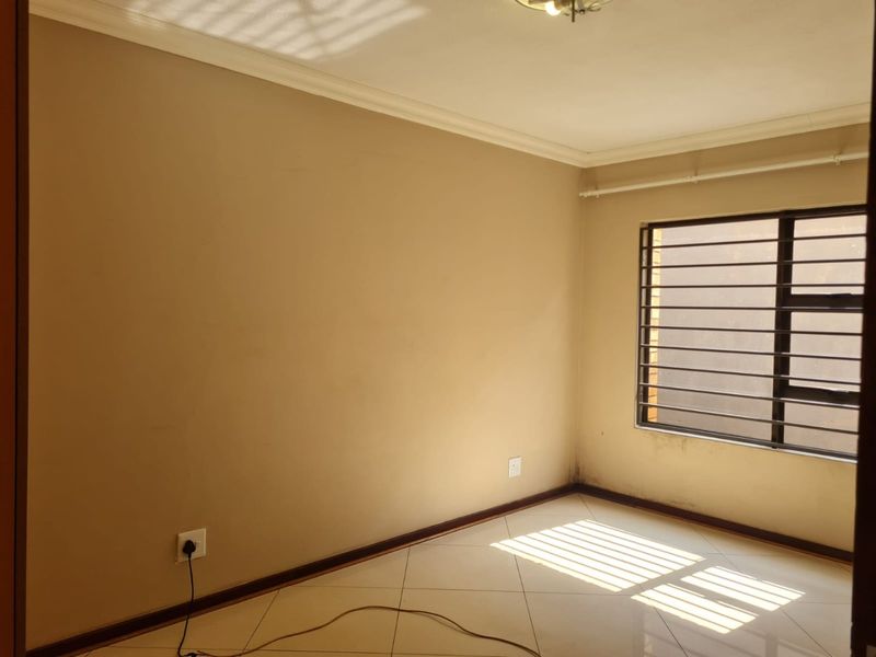 Cozy safe and secure - Photo 8