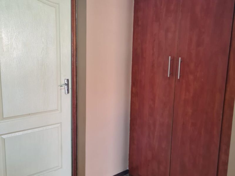 Cozy safe and secure - Photo 6