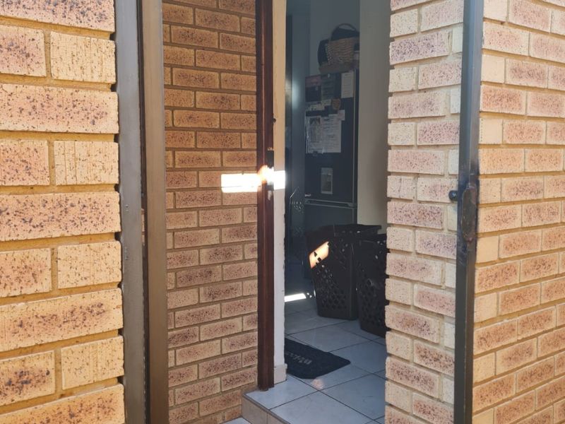 Excellent area ad even better value - Photo 3