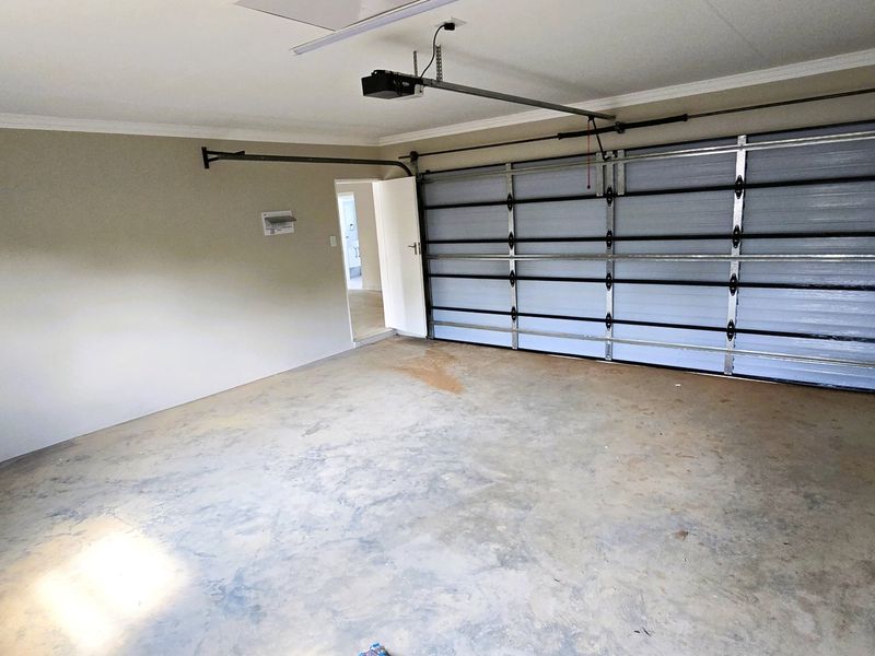 Stylish Family Home with Double Garage in Prime Heatherview, Akasia – Comfort, Space & Entertainment Combined! - Photo 4