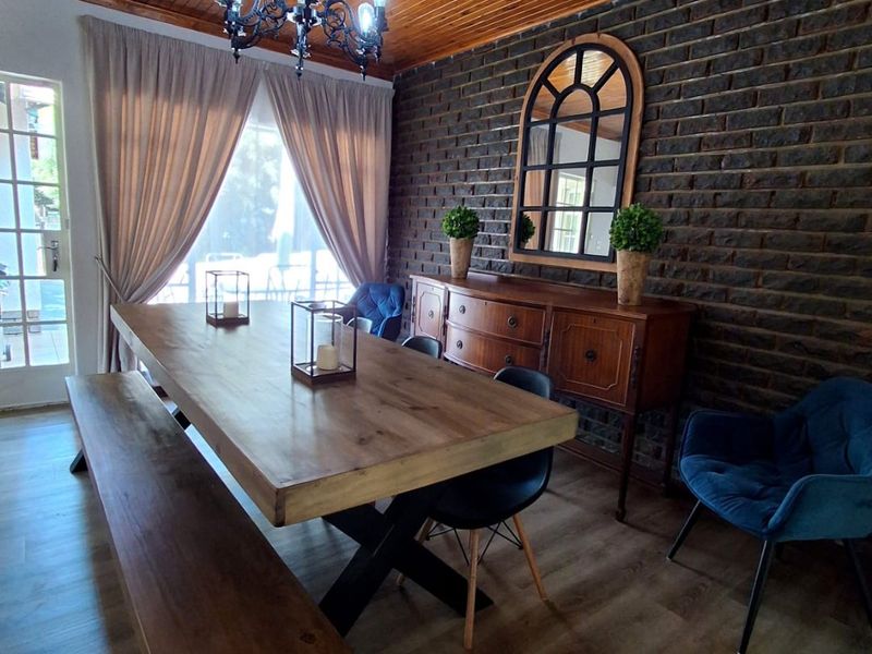 4 Bedroom House For Sale In Flamwood  - Photo 8