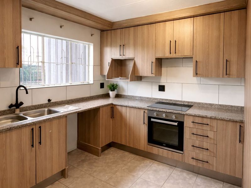 Four bedrooms, three-bathroom, beautiful house at The Reeds, Centurion, available for rent - Photo 2