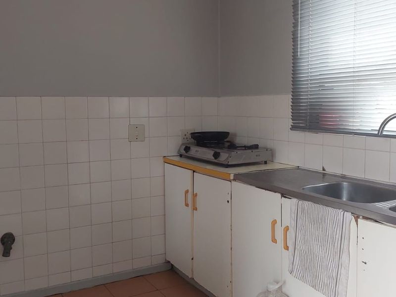 Charming Malabar home with open plan living - Photo 5