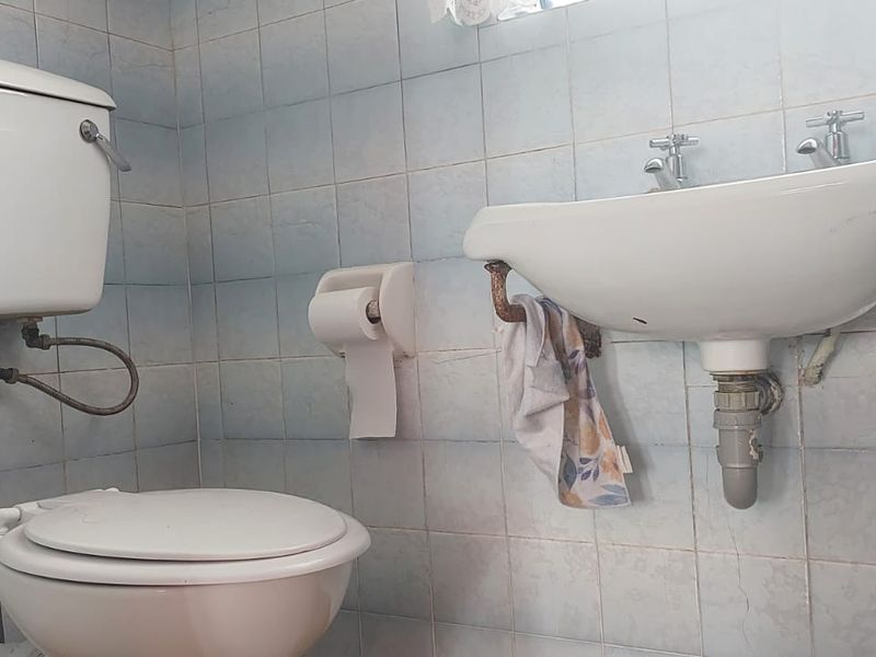 Charming Malabar home with open plan living - Photo 9