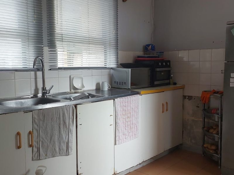 Charming Malabar home with open plan living - Photo 6