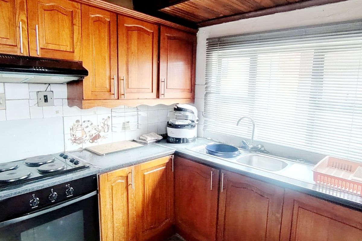 4 bedroom house for sale Mdantsane NU12 - Photo 3