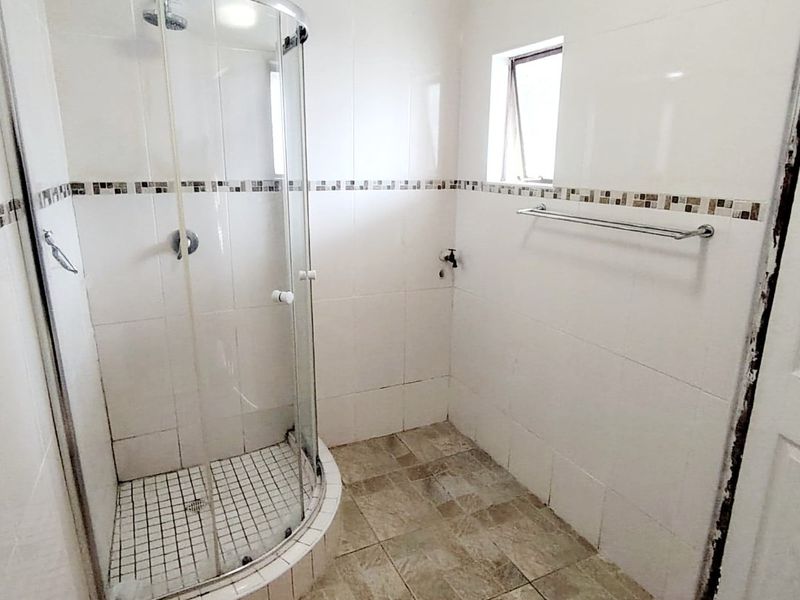 4 bedroom house for sale Mdantsane NU12 - Photo 10