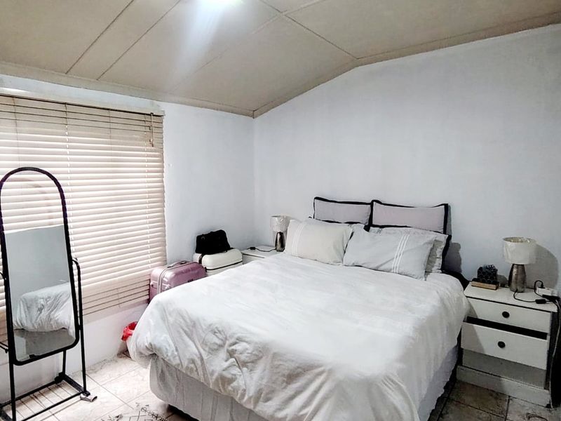 4 bedroom house for sale Mdantsane NU12 - Photo 6